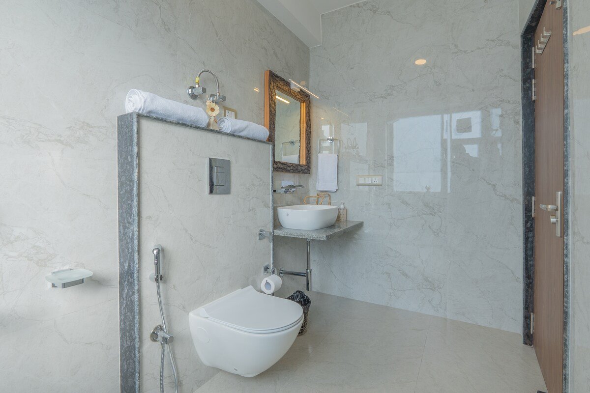 Pehlinga Riverfront 8 Room Luxury Villa