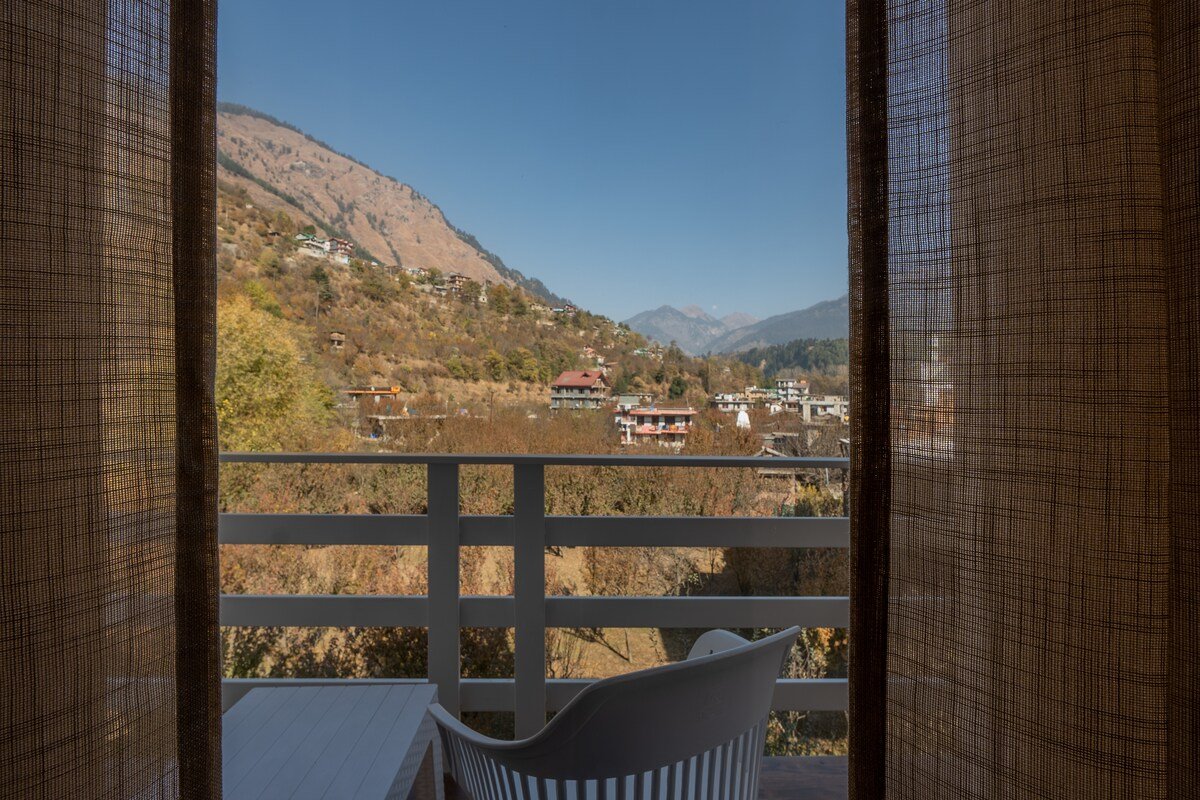 Pehlinga Riverfront 8 Room Luxury Villa