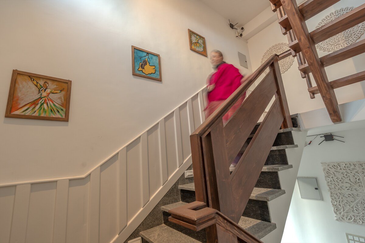 Pehlinga Riverfront 8 Room Luxury Villa