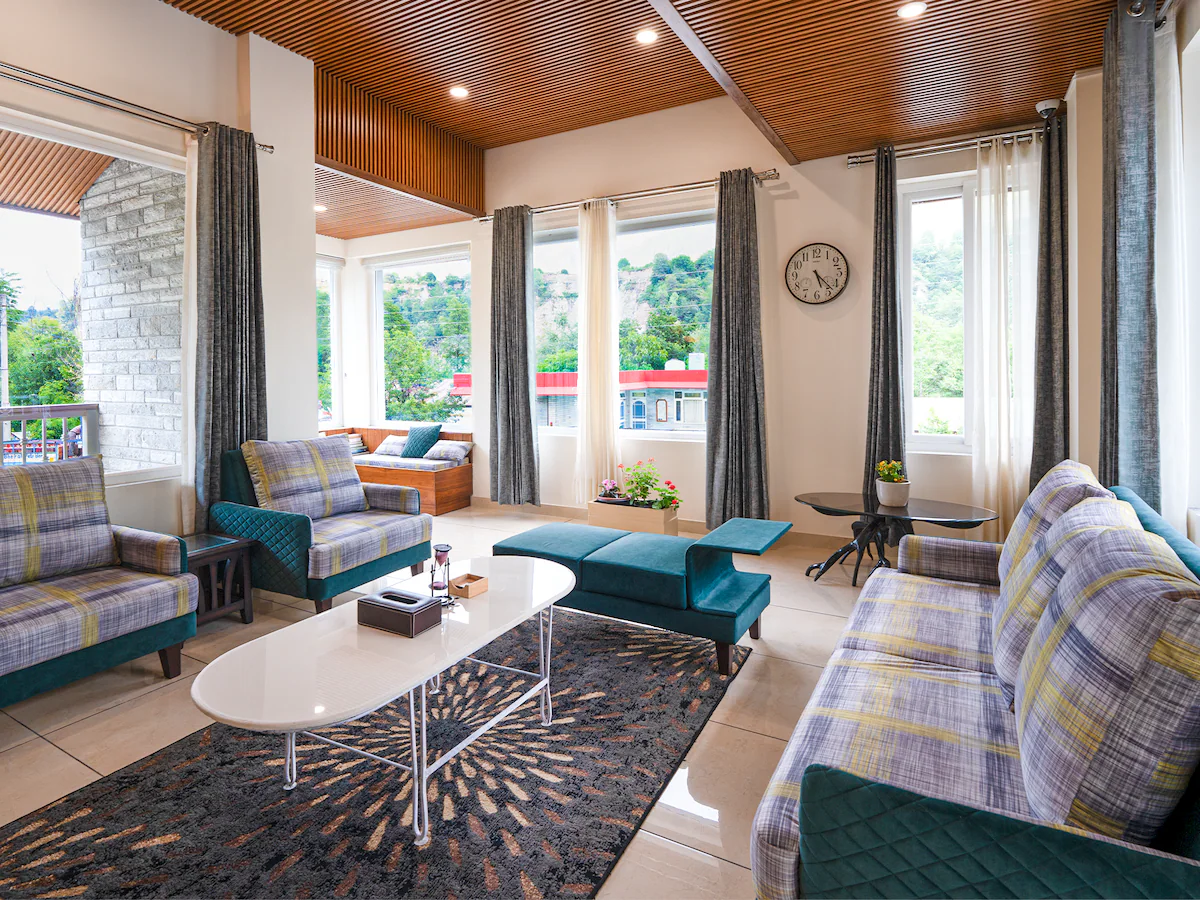 Plush Riverfront Villa Manali