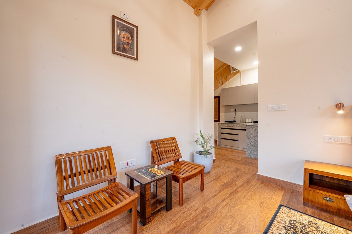 Plush Riverfront Villa Manali