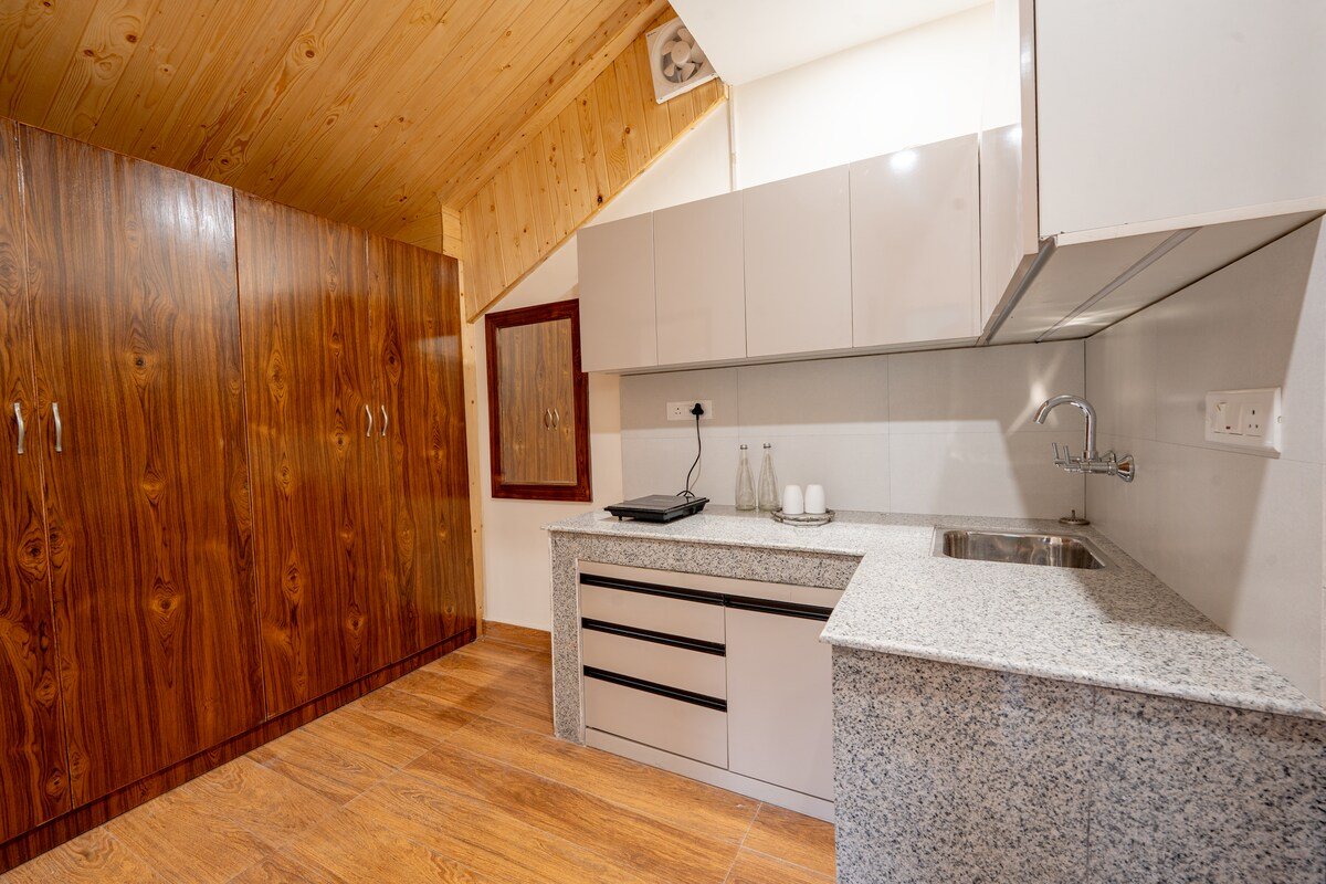 Plush Riverfront Villa Manali
