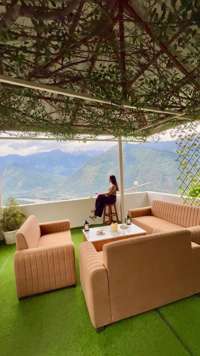 Stargazing Villa with Heated Pools Manali