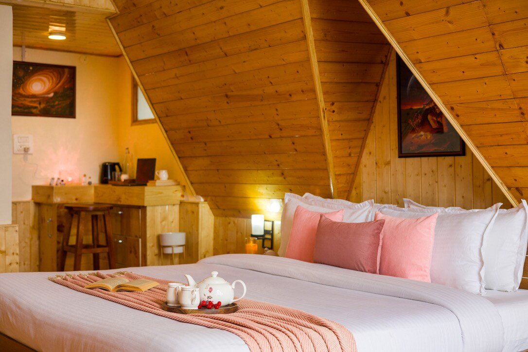 Stargazing Villa with Heated Pools Manali