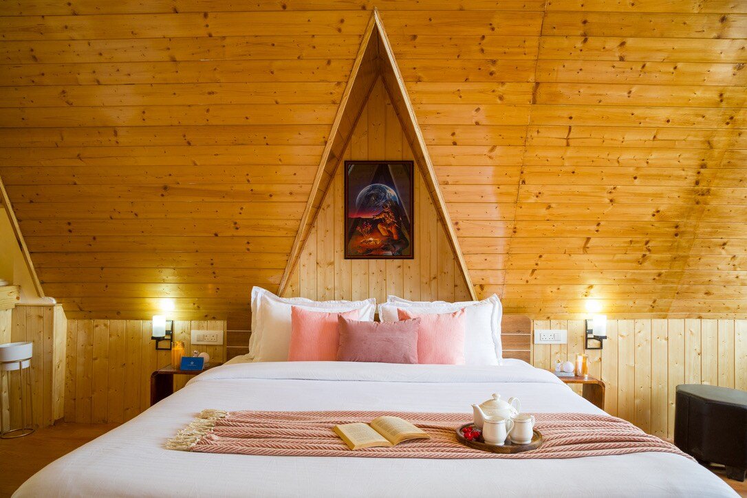 Stargazing Villa with Heated Pools Manali