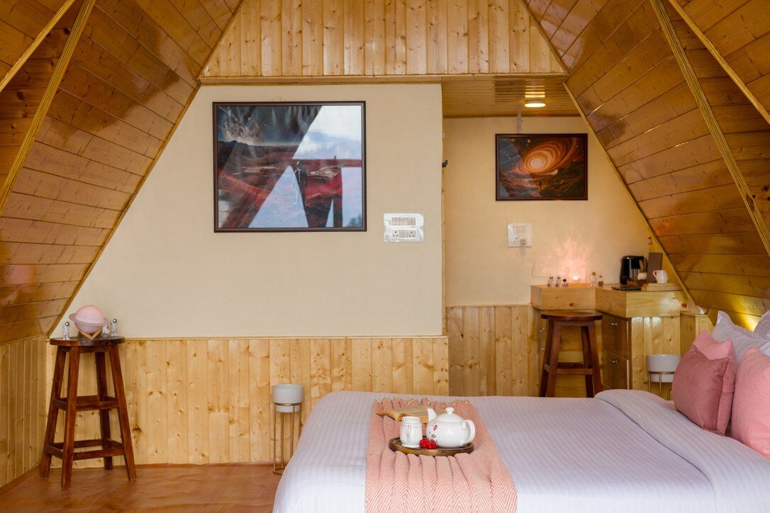 Stargazing Villa with Heated Pools Manali
