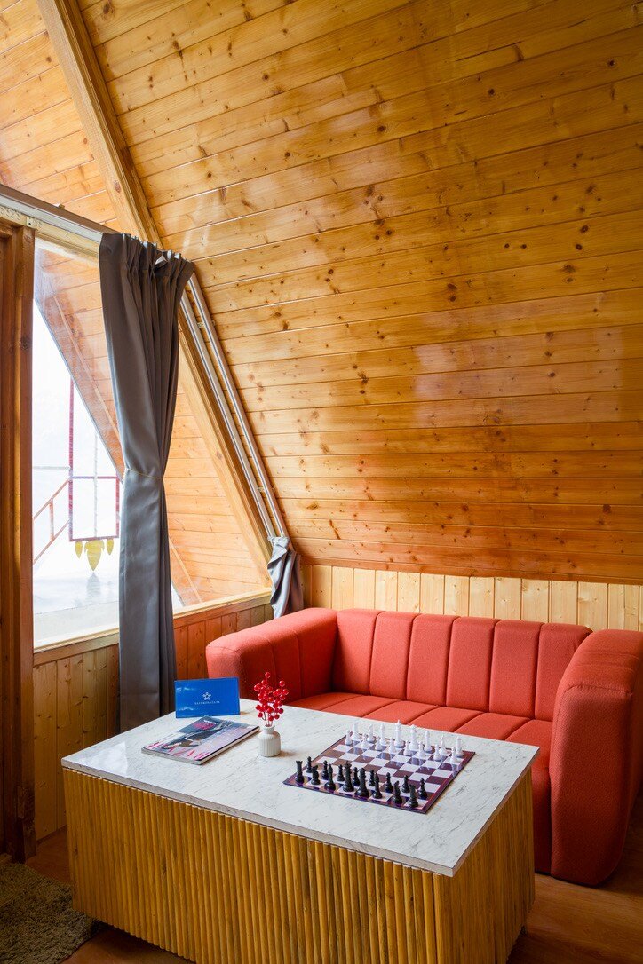 Stargazing Villa with Heated Pools Manali