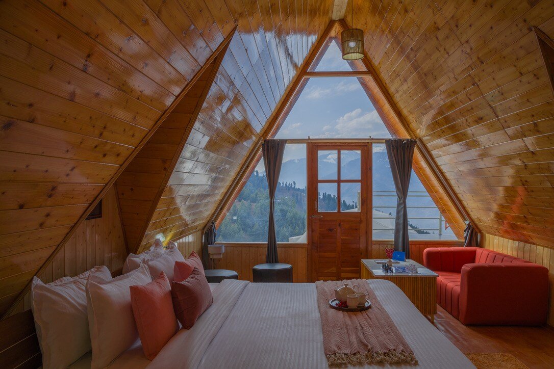Stargazing Villa with Heated Pools Manali