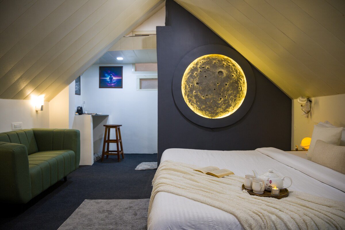 Stargazing Villa with Heated Pools Manali