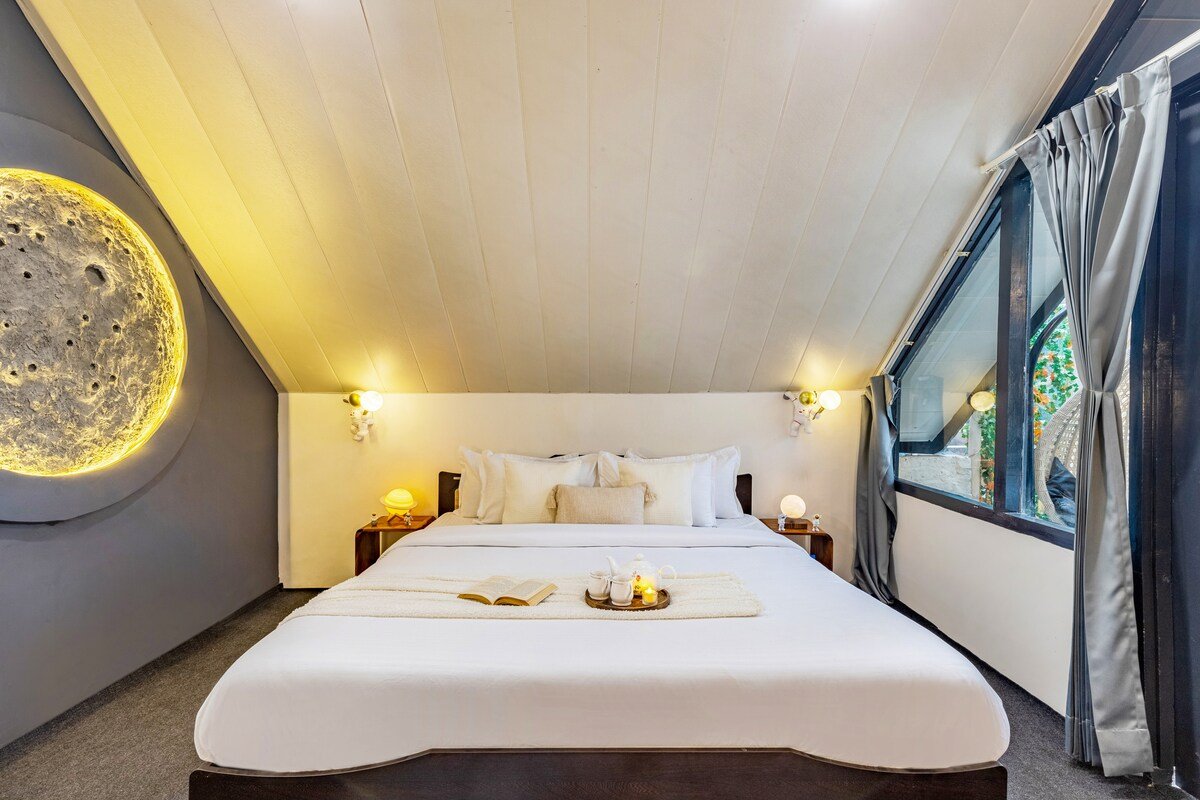 Stargazing Villa with Heated Pools Manali