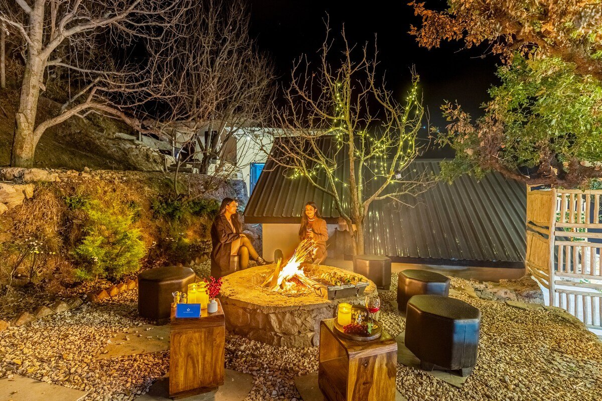 Stargazing Villa with Heated Pools Manali