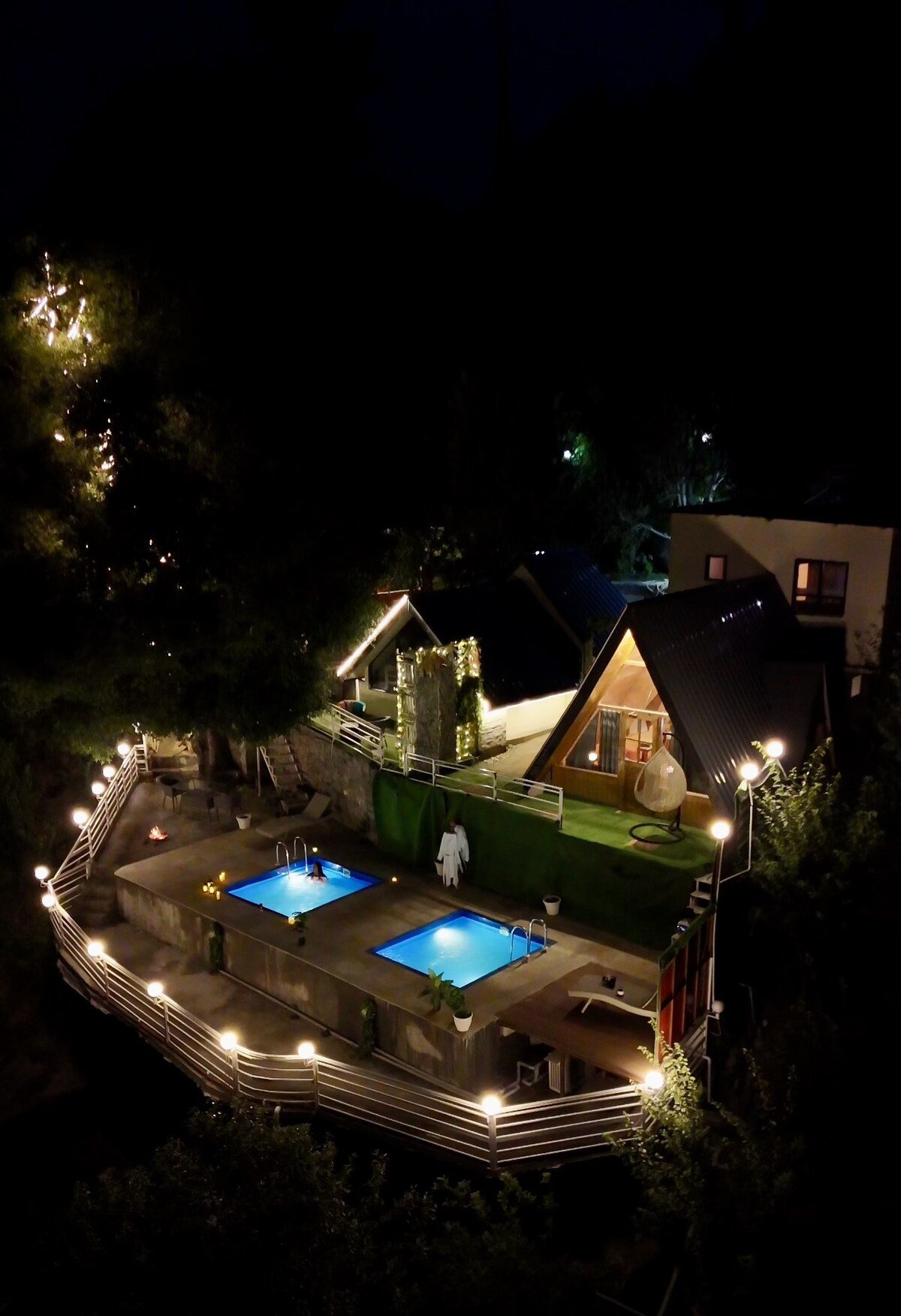 Stargazing Villa with Heated Pools Manali
