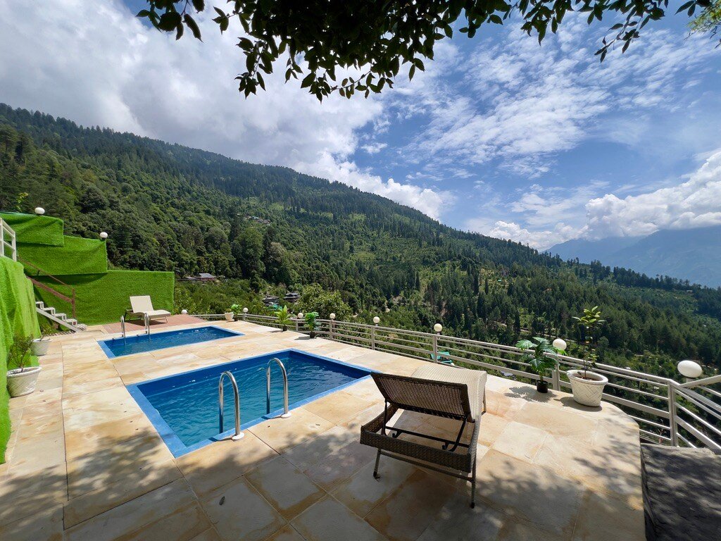 Stargazing Villa with Heated Pools Manali