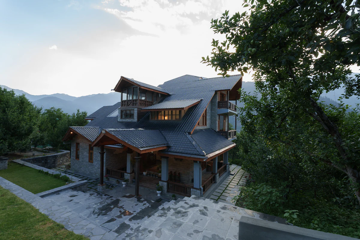 The Izuna Villa Manali
