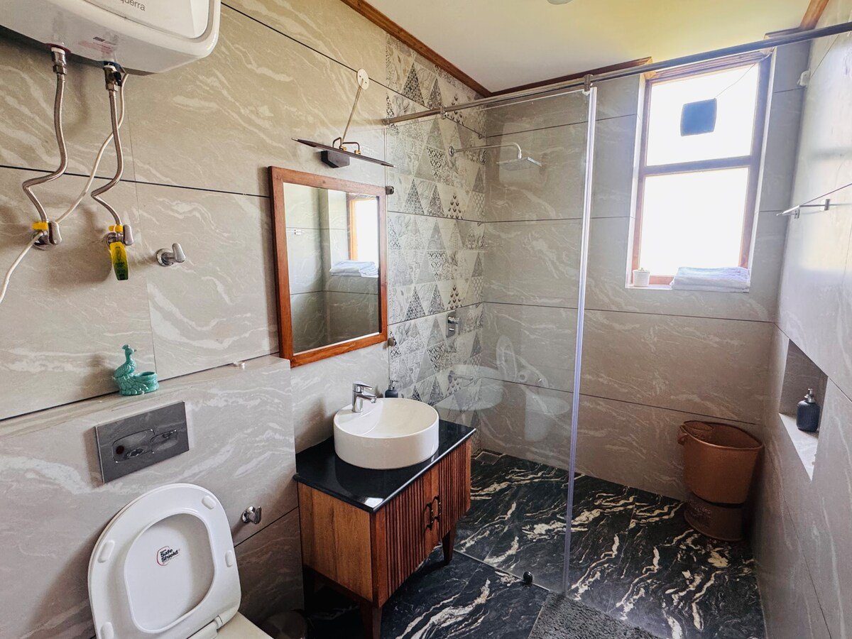 The Izuna Villa Manali