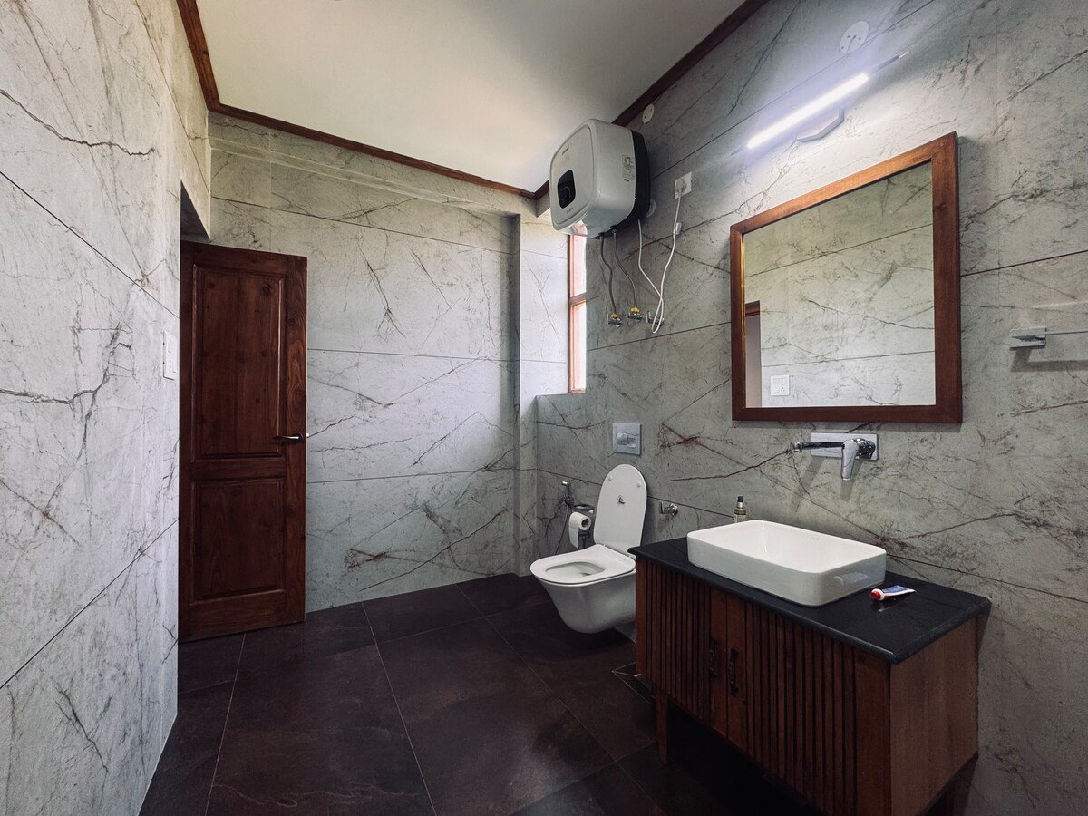 The Izuna Villa Manali