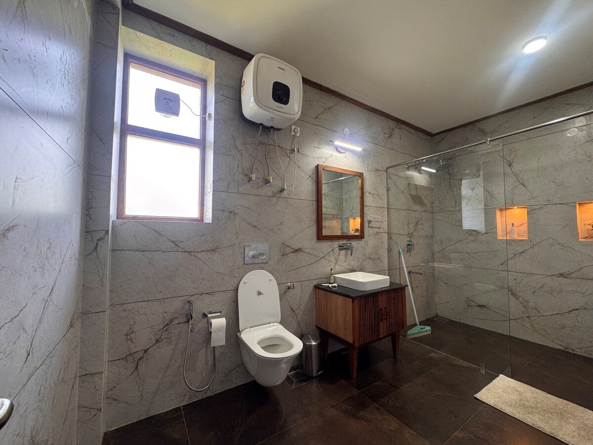 The Izuna Villa Manali