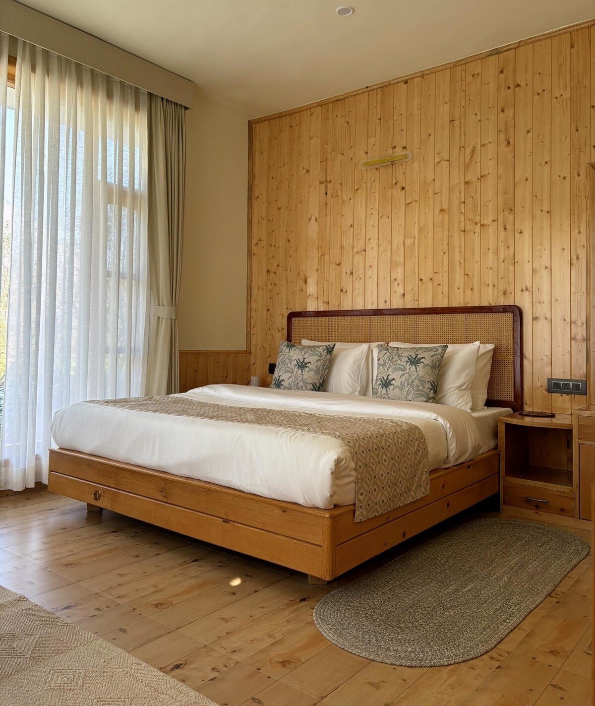 The Obur Villa Manali