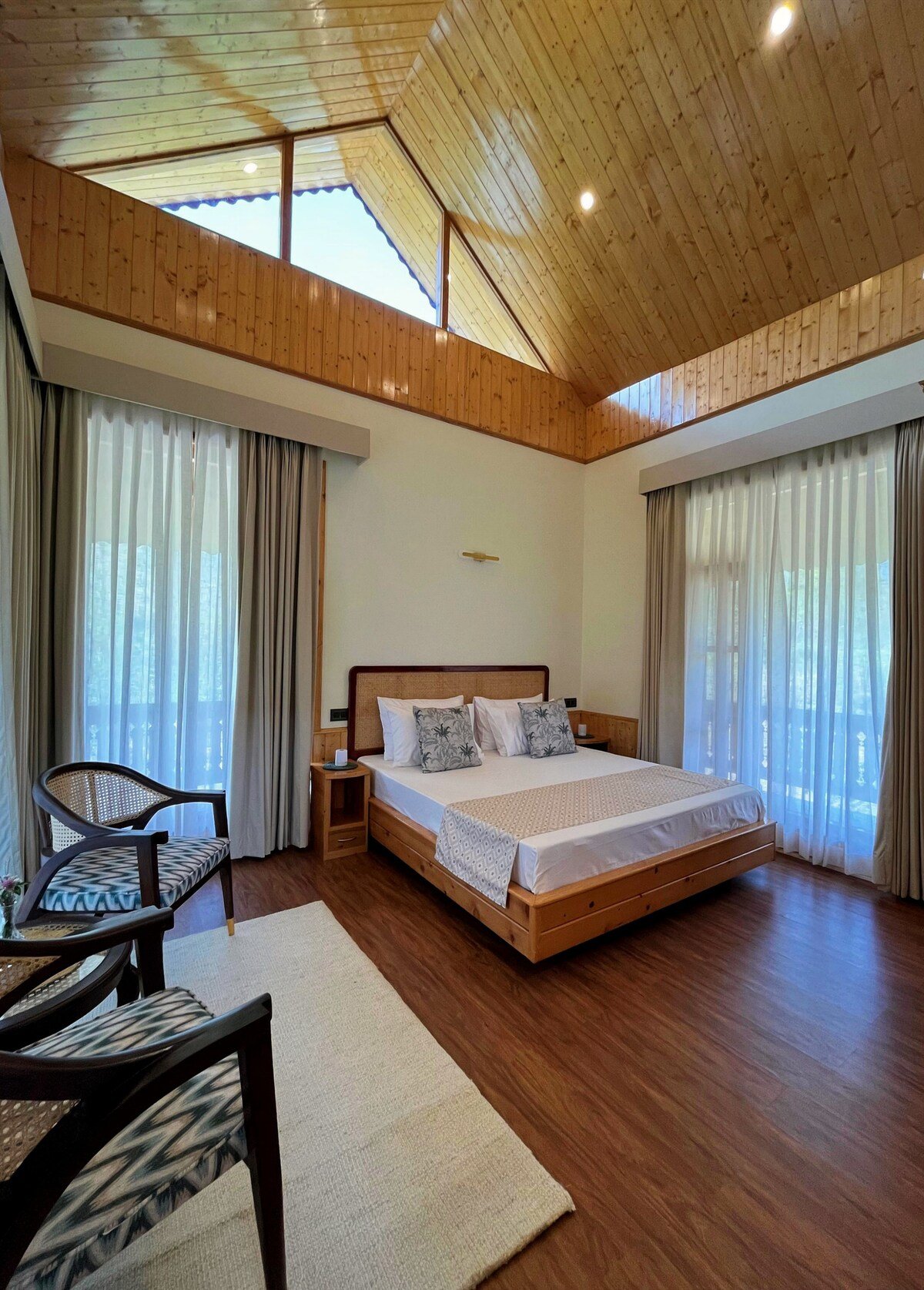 The Obur Villa Manali
