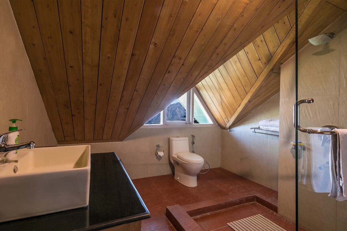 Corner House Mashobra