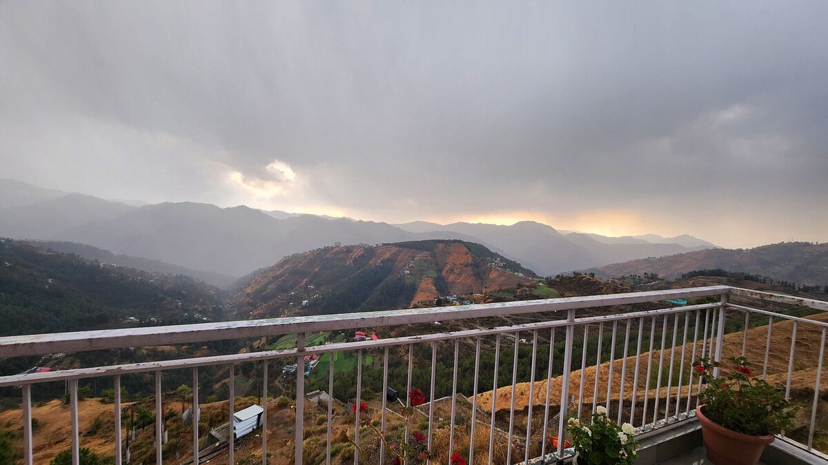 Designer 3BR Retreat Mashobra