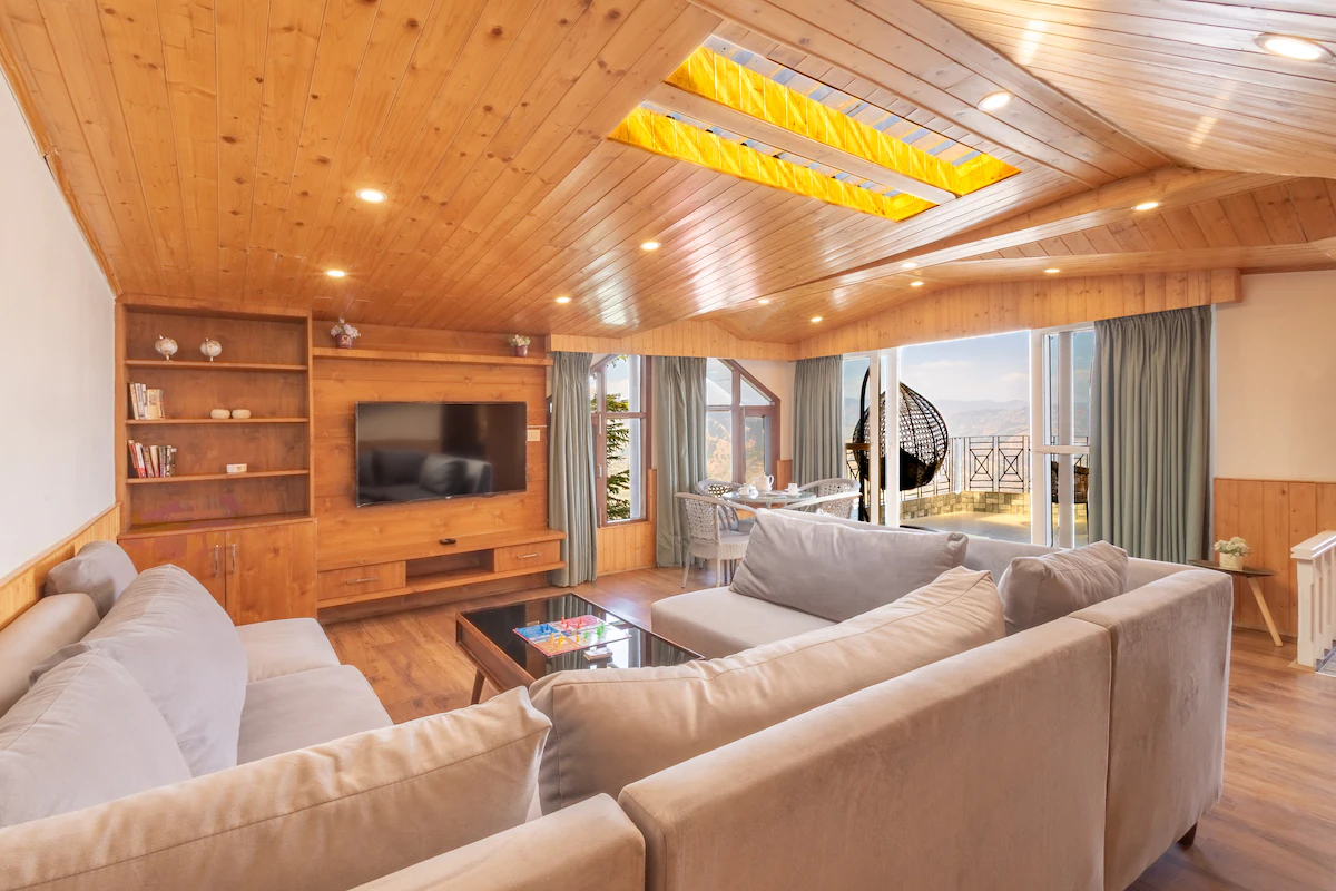 Panoramic Duplex Retreat Mashobra Shimla