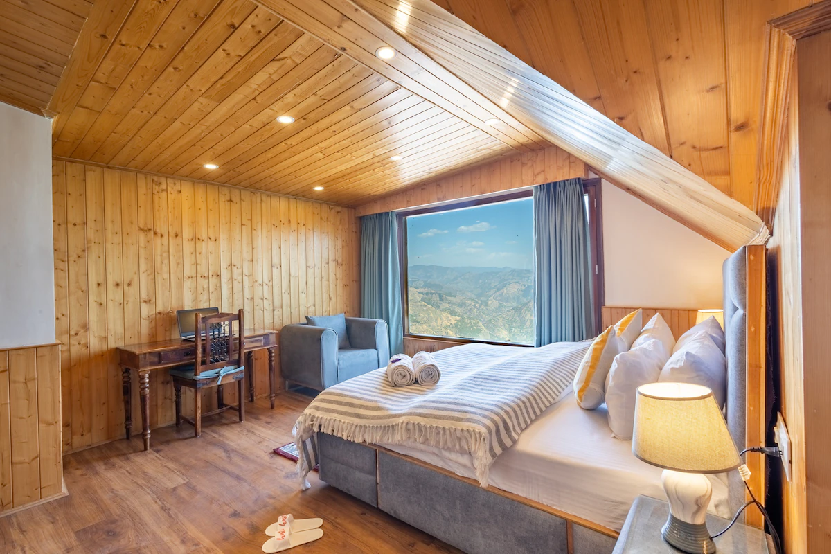 Panoramic Duplex Retreat Mashobra Shimla