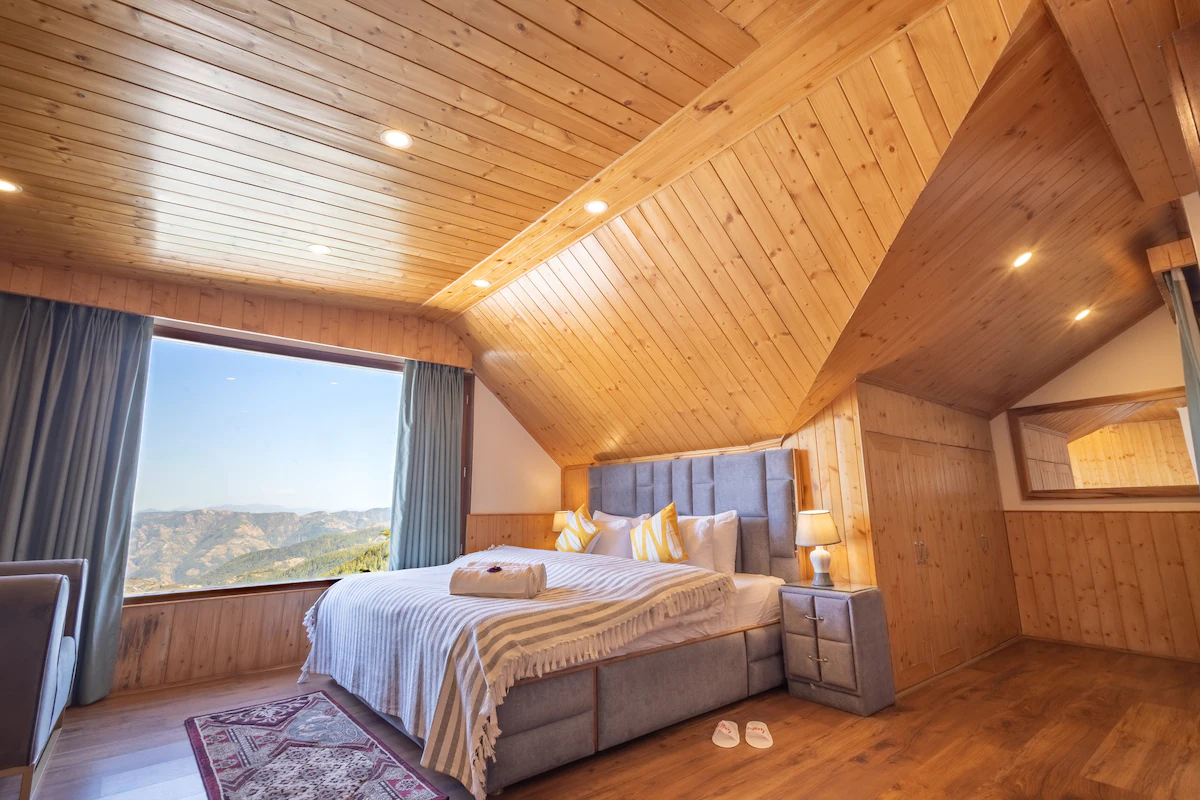 Panoramic Duplex Retreat Mashobra Shimla