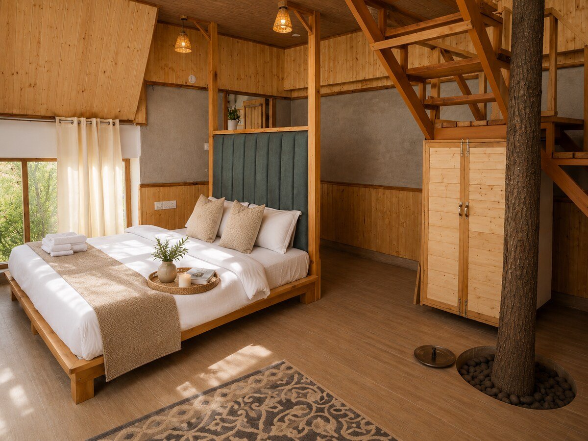 Buransh | Living Tree Glass Cabin Jibhi