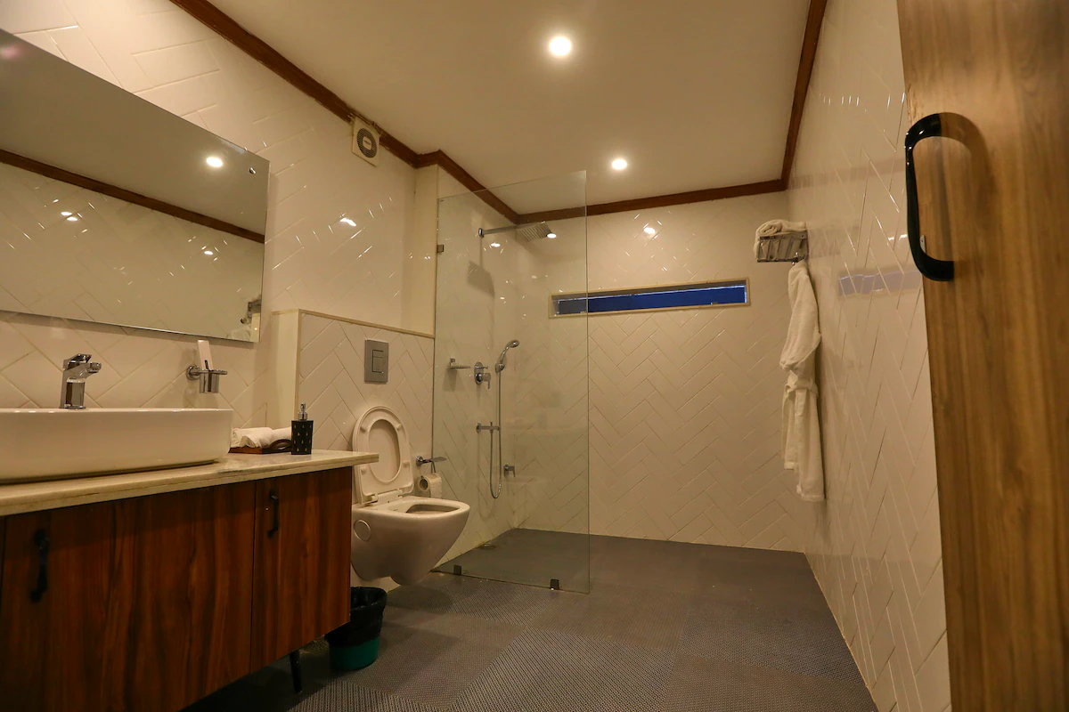 Penthouse : Vaara Delhi