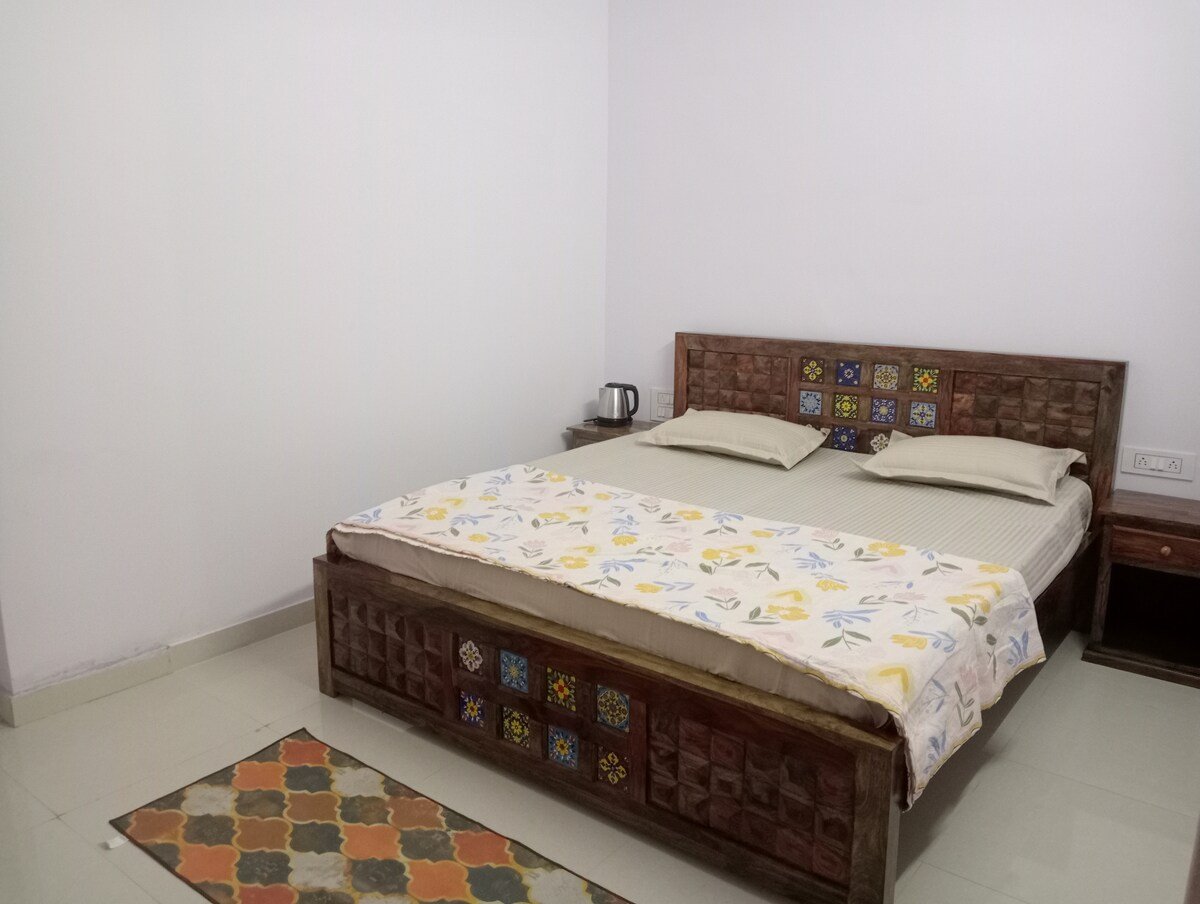 The Colonel Villa Abu