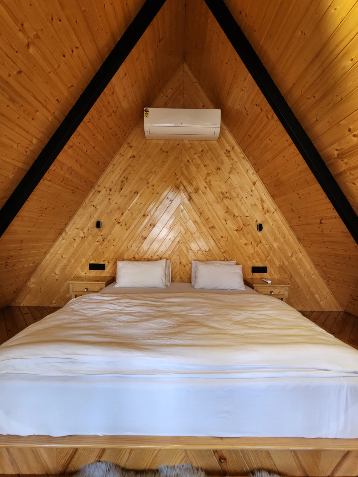 Luxury A Cabin | Sunken Hot Tub Dharampur