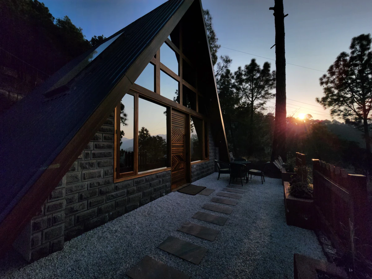 Luxury A Cabin | Sunken Hot Tub Dharampur