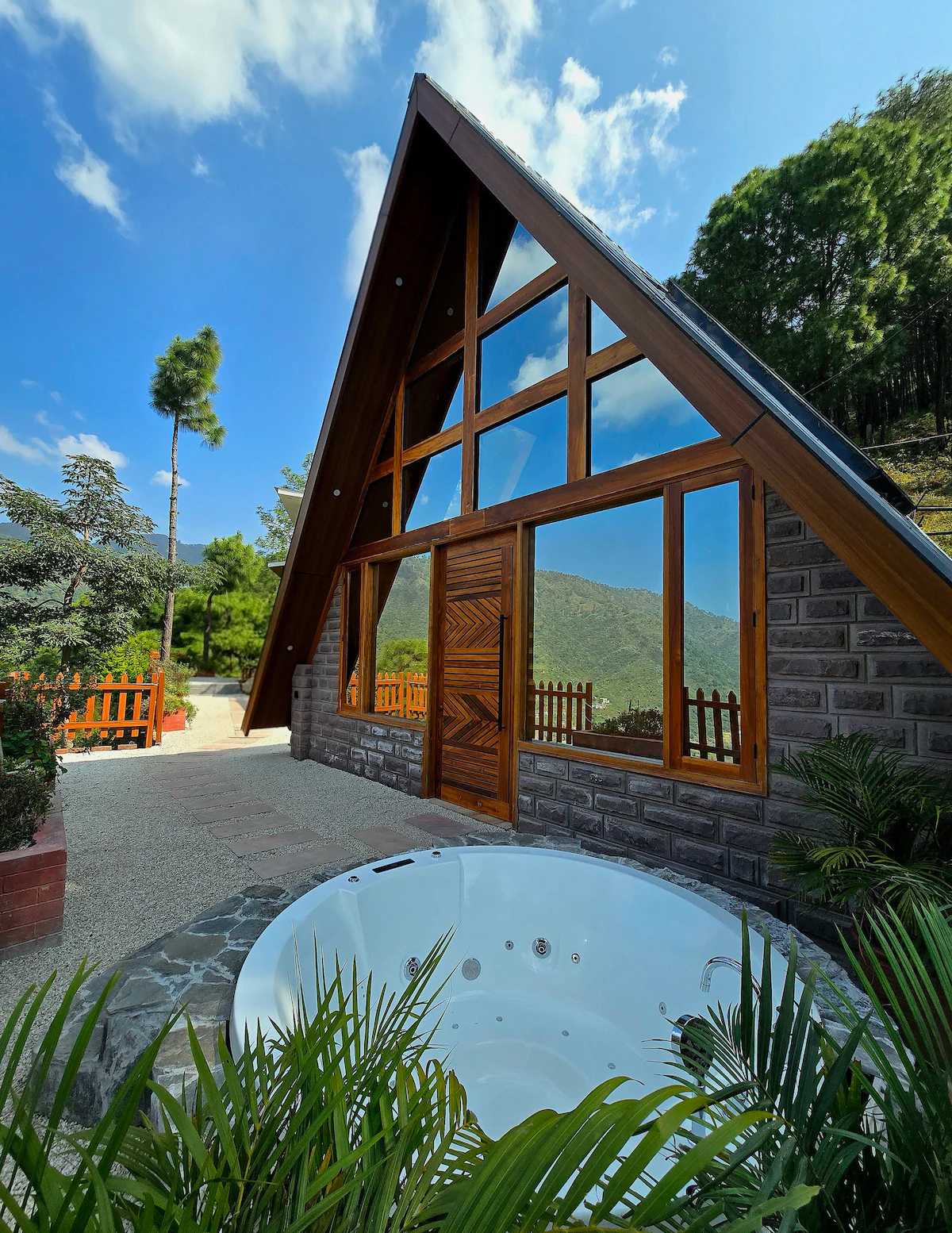 Luxury A Cabin | Sunken Hot Tub Dharampur