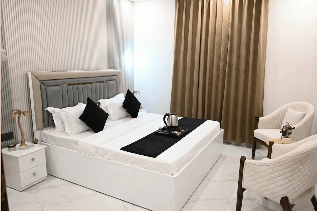 The Cyber Farm Retreat Noida