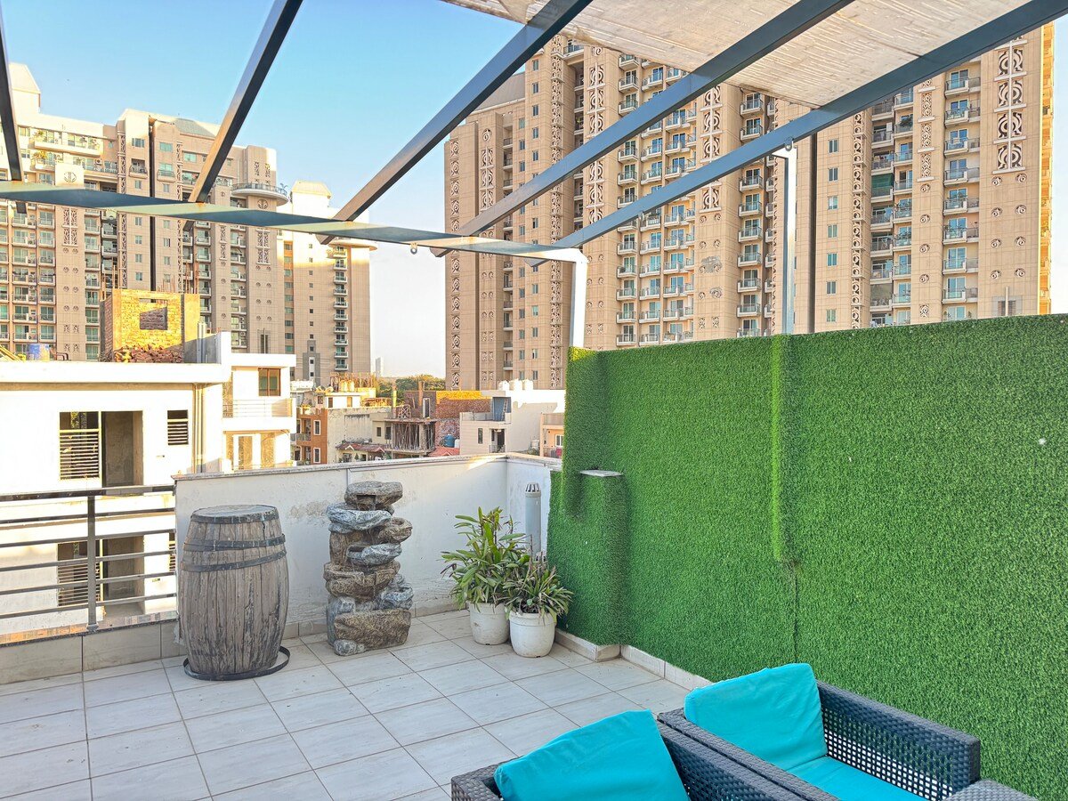 (500) Luxury Studio Golf Course Gurgaon