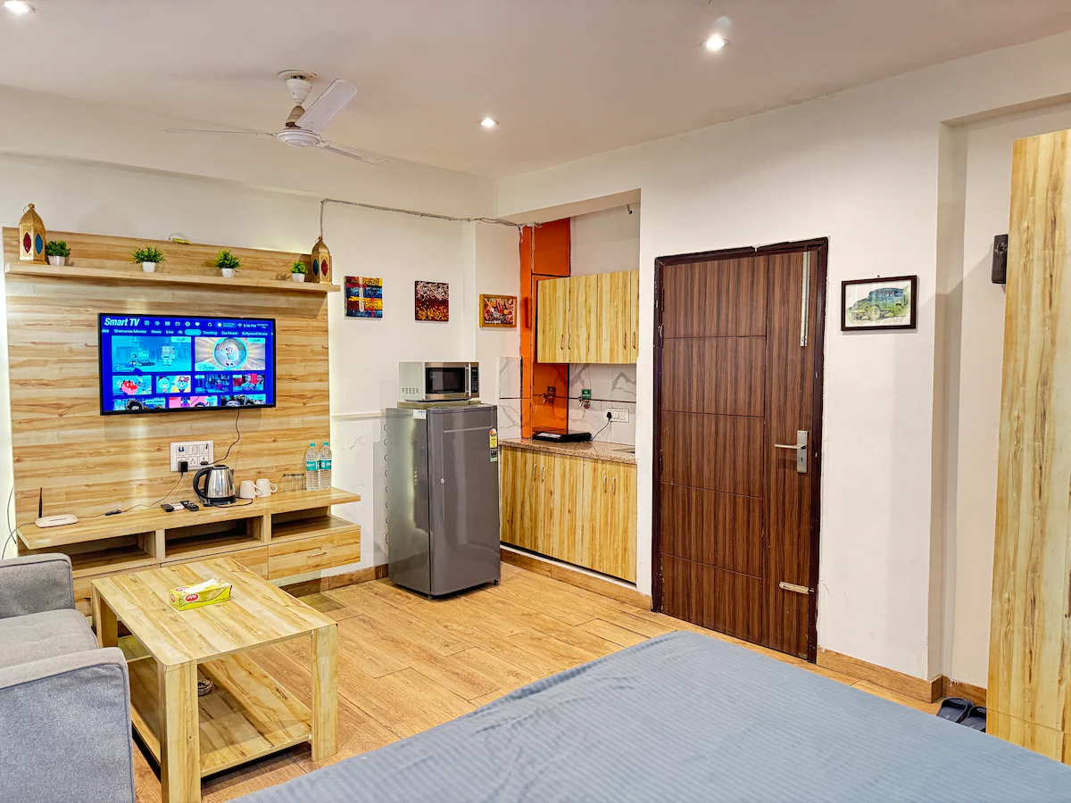 (500) Luxury Studio Golf Course Gurgaon