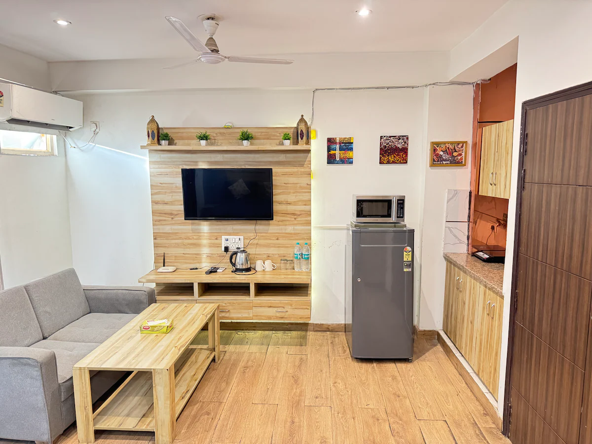 (500) Luxury Studio Golf Course Gurgaon
