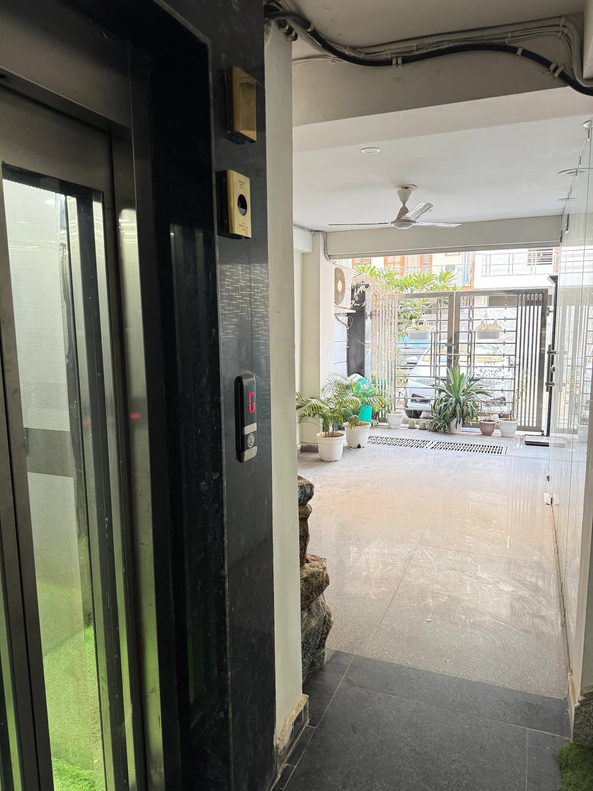 (500) Luxury Studio Golf Course Gurgaon