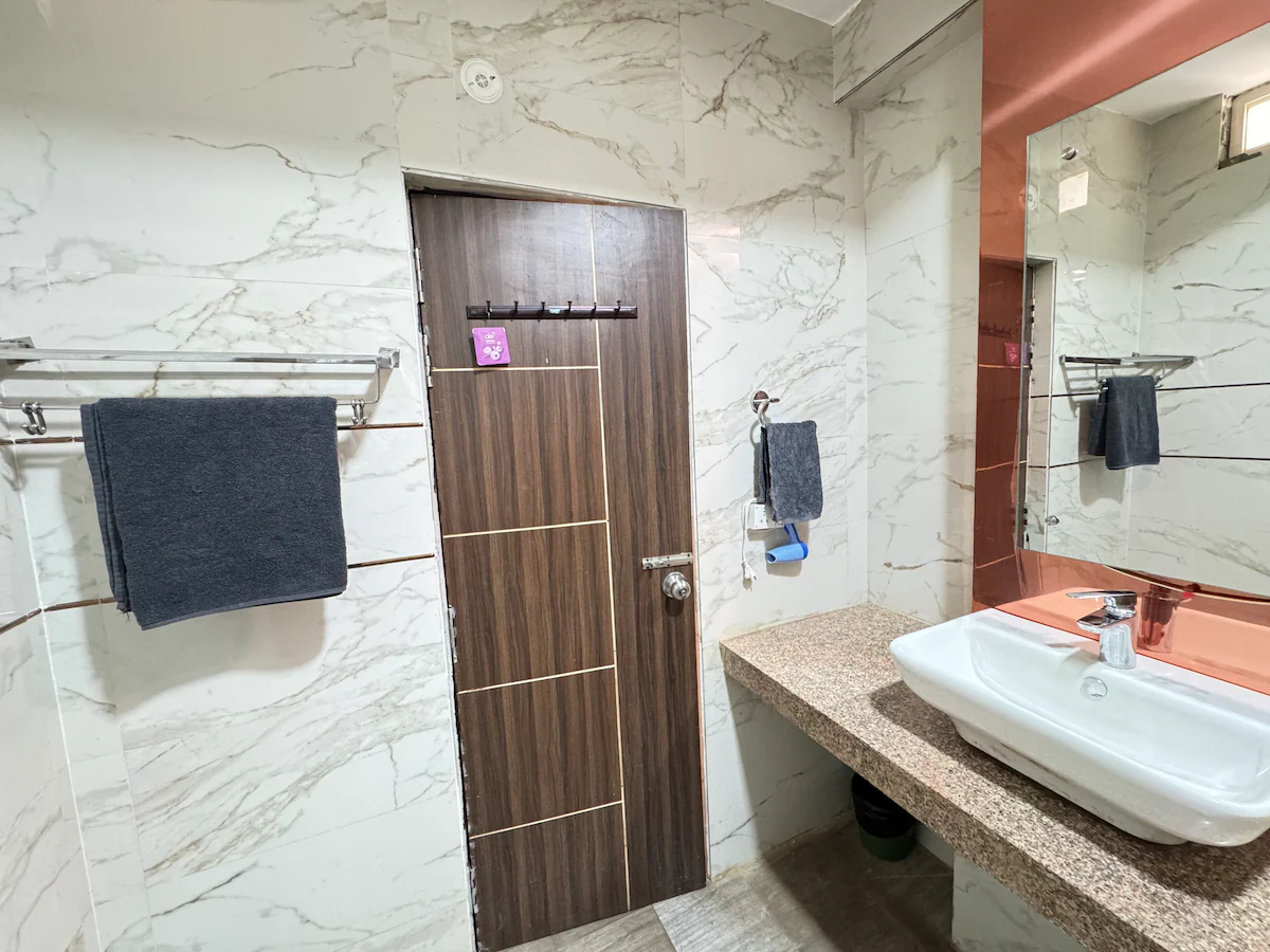 (500) Luxury Studio Golf Course Gurgaon