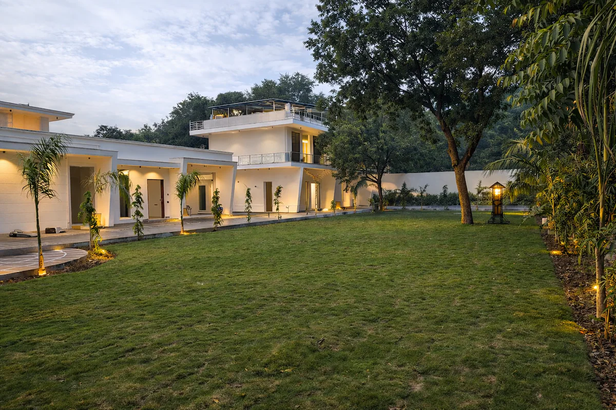 BS2 Farmhouse Delhi