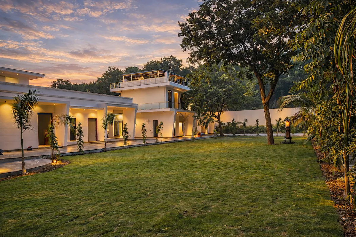 BS2 Farmhouse Delhi
